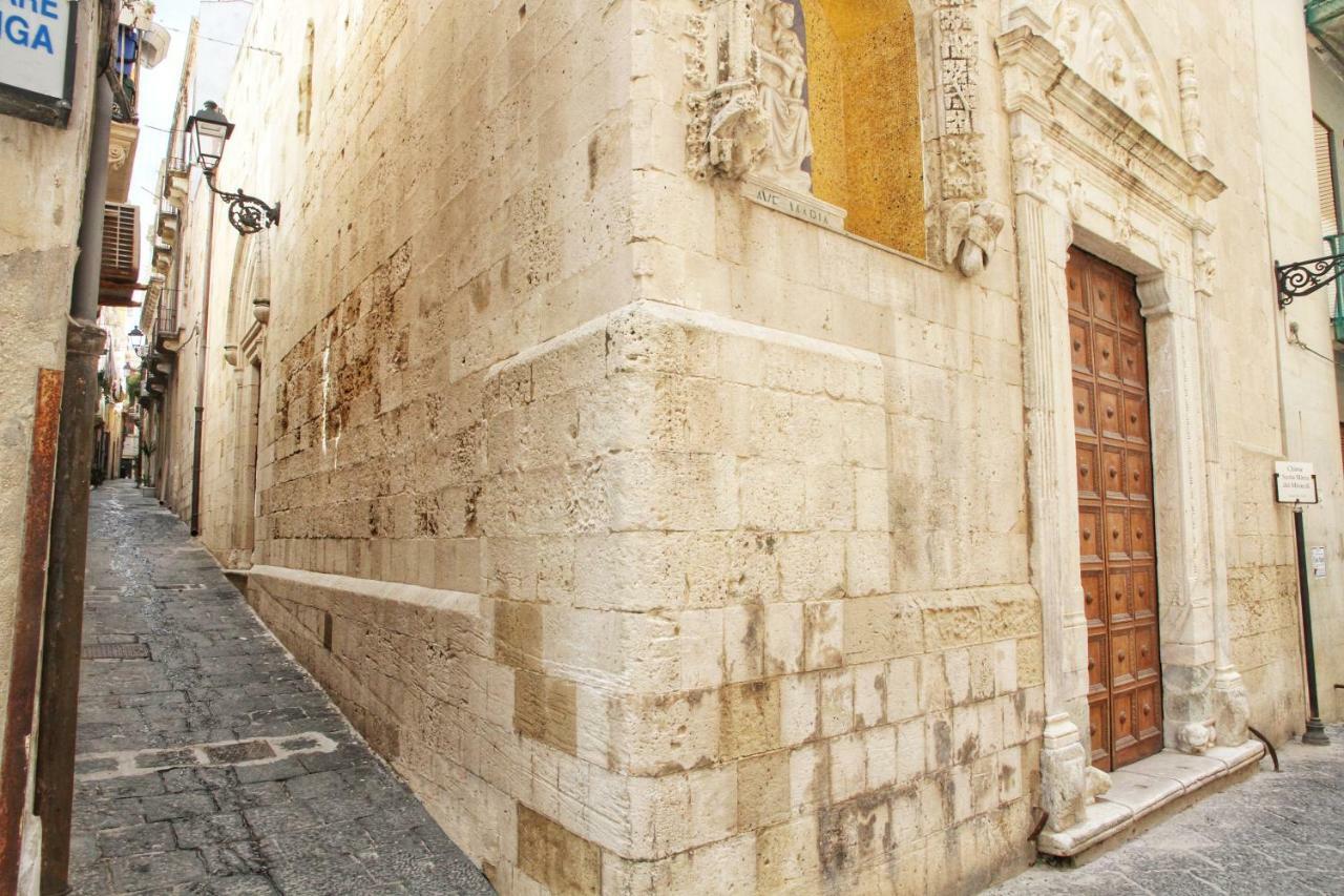 Essentia Rooms- Ortigia Holidays Syrakusa Exteriör bild