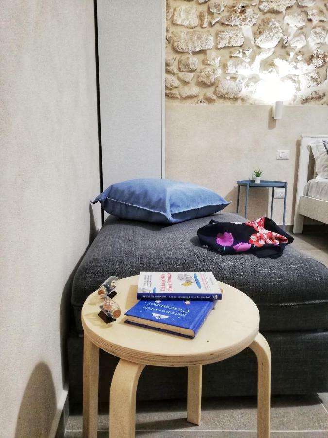 Essentia Rooms- Ortigia Holidays Syrakusa Exteriör bild