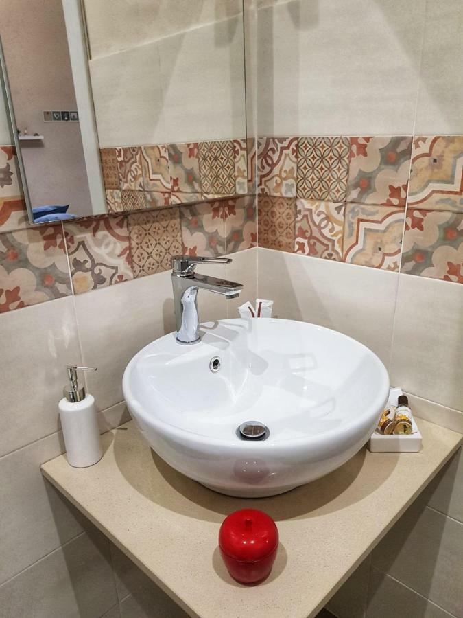 Essentia Rooms- Ortigia Holidays Syrakusa Exteriör bild