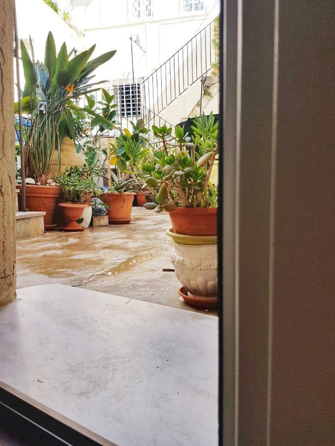 Essentia Rooms- Ortigia Holidays Syrakusa Exteriör bild